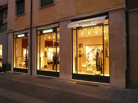 boutique hermes padova|Hermès, negozio di abbigliamento e accessori uomo e donna.